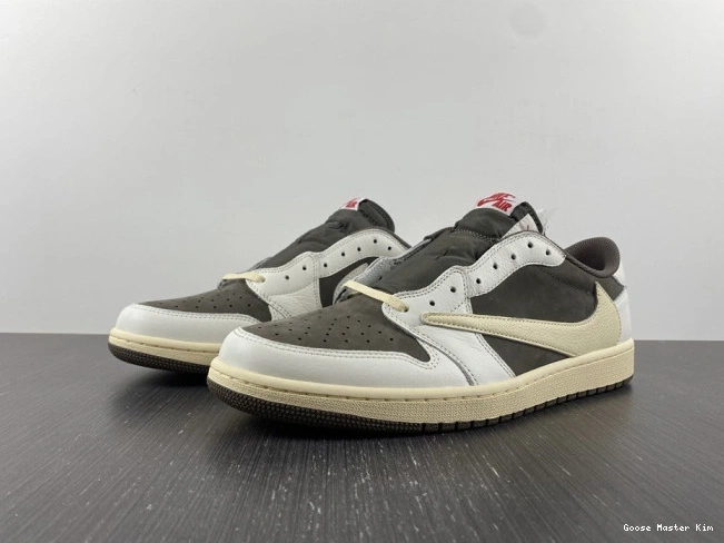 Low Air 1 Scott Jordan Travis DM7866-162 Jordan Air x Retro 0809